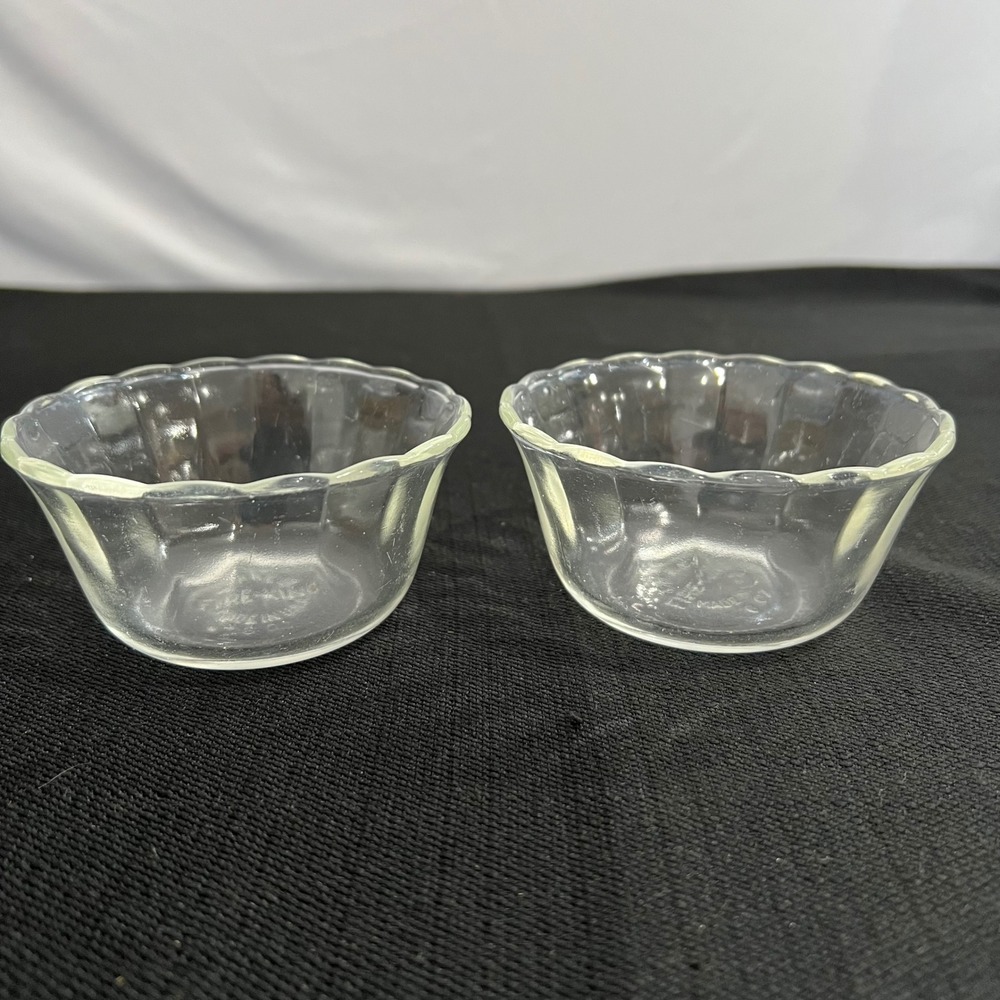 Vintage Fire-King Clear Glass Scalloped 6oz Custard Cups Ramekins Set of 2 USA